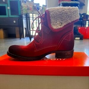 Women's ronsports  suede red winter bootie